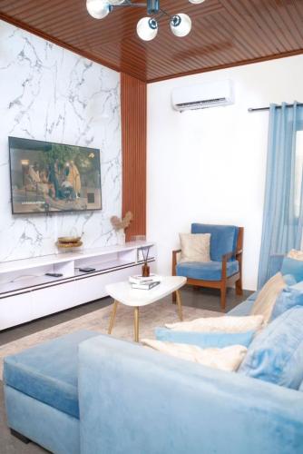 WhatsApp Image 2024-10-24 at 11.05.03 (1)